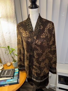 Gorgeous CHICOS black and gold layering jacket perfect for any occasion